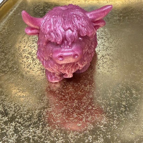 Pink goat milk  Bull Figurine bar soap - Picture 2 of 3